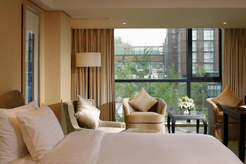 The Lakeview Hotel Beijing Exterior photo