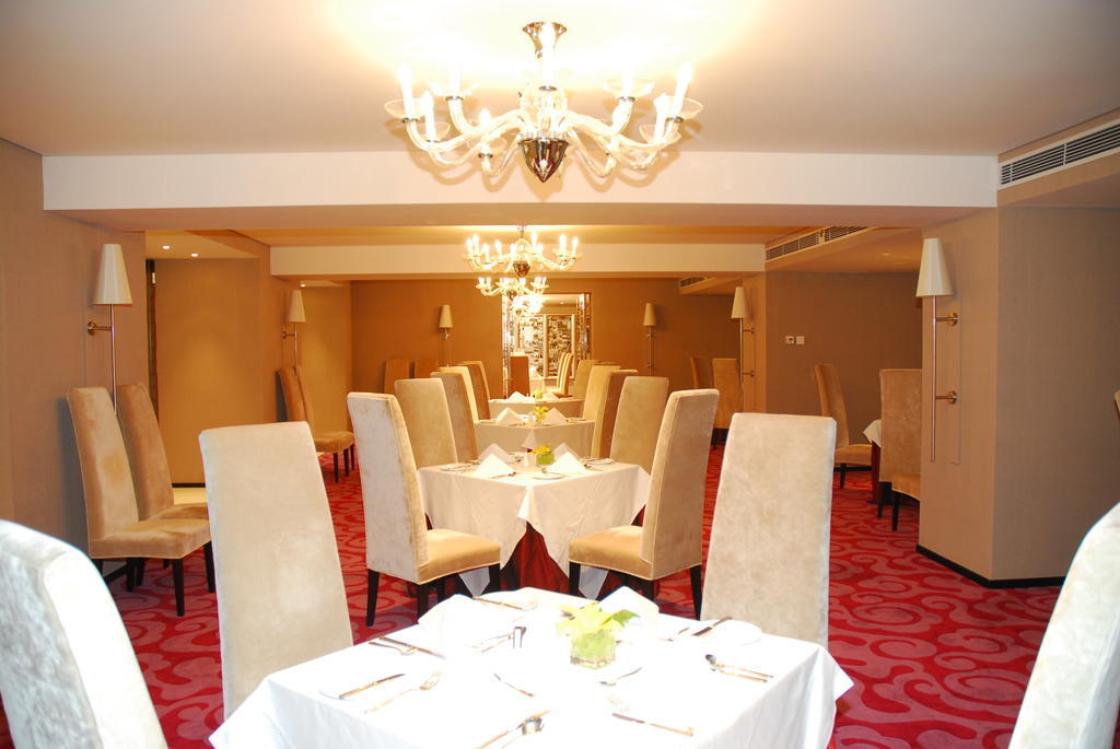 The Lakeview Hotel Beijing Exterior photo