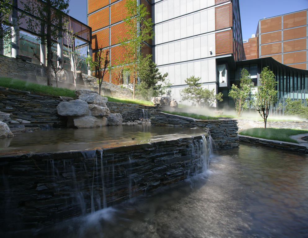 The Lakeview Hotel Beijing Exterior photo